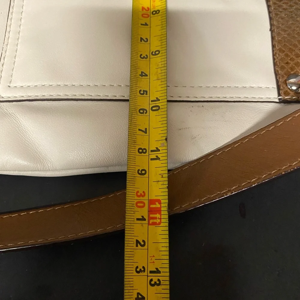 COACH Cream and Brown Leather Crossbody Bag - Picture 6 of 8